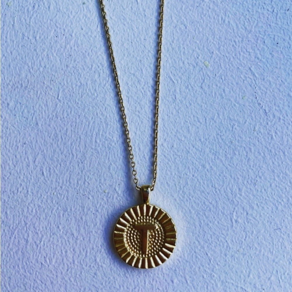 Gold Pendant T Necklace